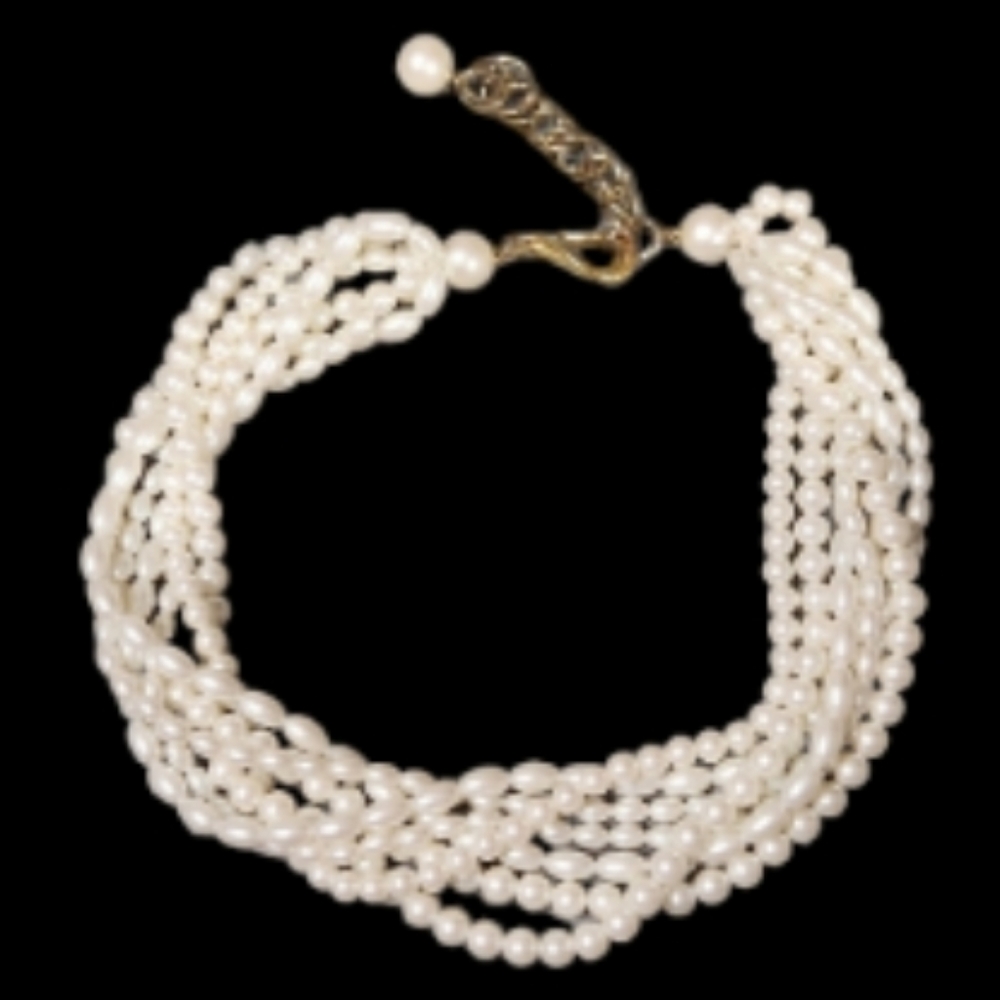 Multi Strand faux pearls nwot